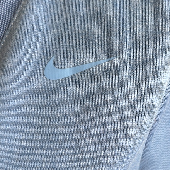 NWOT Nike Dry fit
Excellent Condition 
Size M
#54A - Picture 4 of 7